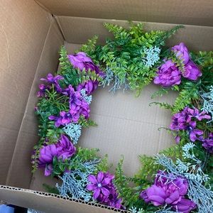 Floral wreath plastic floral wreath
